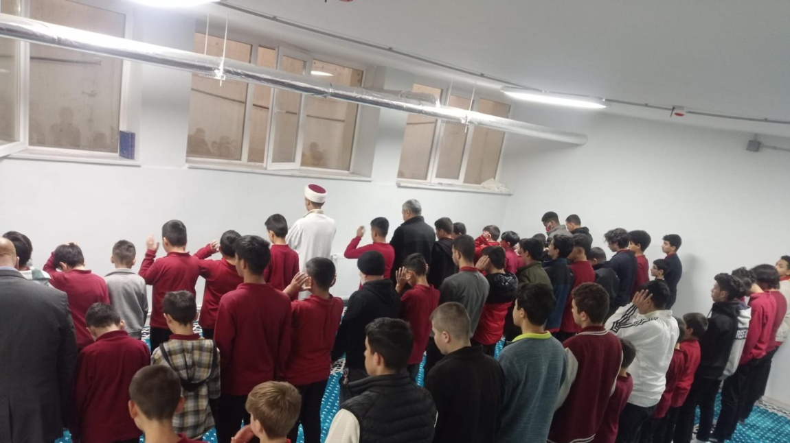 VAKTİ KUŞANMAK PROGRAMI İLE ZAMANIN DEĞERİ VURGULANDI